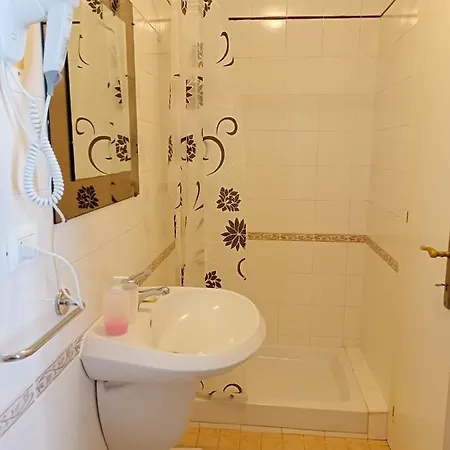 בית הארחה Nahid רומא