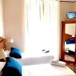 Pensjonat Nahid 3*