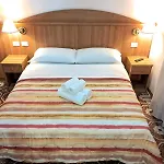 Nahid Pensjonat 3*